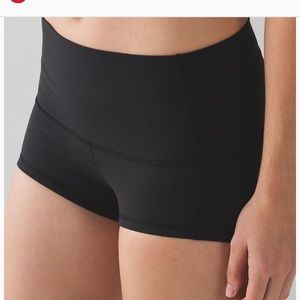 NWOT Lululemon black tights